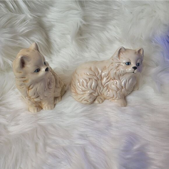 2 Ceramic Cat Figurines - Picture 1 of 3